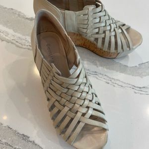 Chocolat Blu wedge platform 6.5